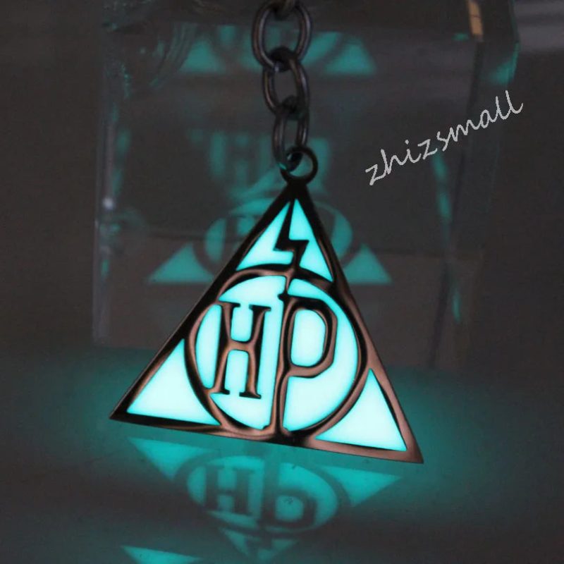 Magical Triangle Lightning Pendant Keychain for Fans - Image 2