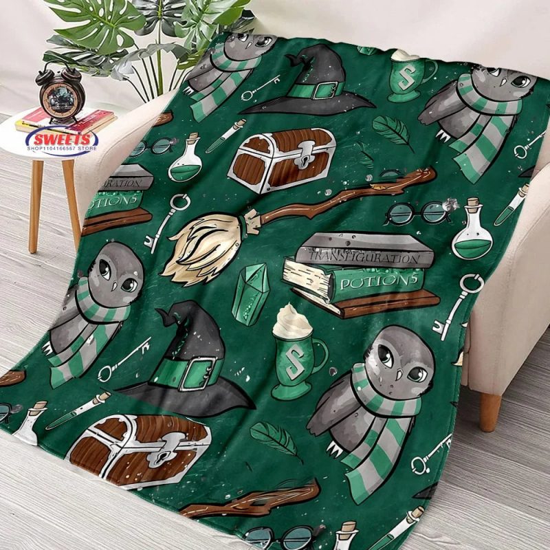 Soft Flannel Magic Hat Pattern Cozy Throw Blanket - Image 6