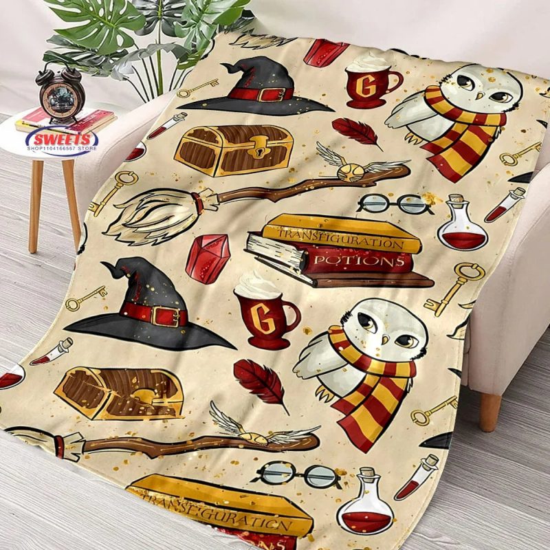 Soft Flannel Magic Hat Pattern Cozy Throw Blanket - Image 5