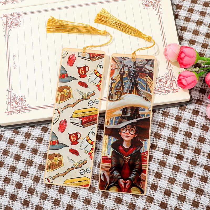 Simple Harry Potter Acrylic Bookmark with Magic Design - Image 3