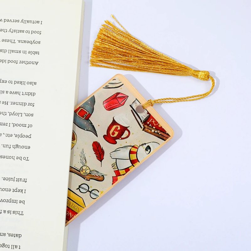 Simple Harry Potter Acrylic Bookmark with Magic Design - Image 4