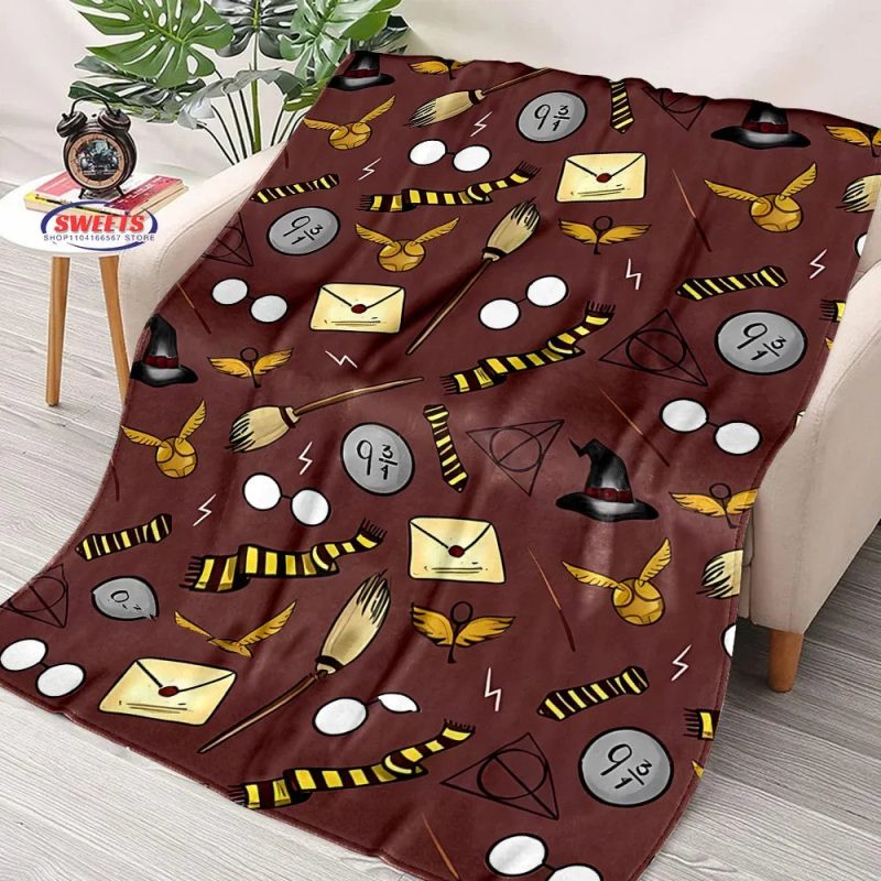 Soft Flannel Magic Hat Pattern Cozy Throw Blanket - Image 17