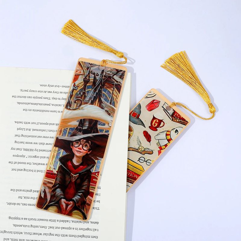 Simple Harry Potter Acrylic Bookmark with Magic Design - Image 5