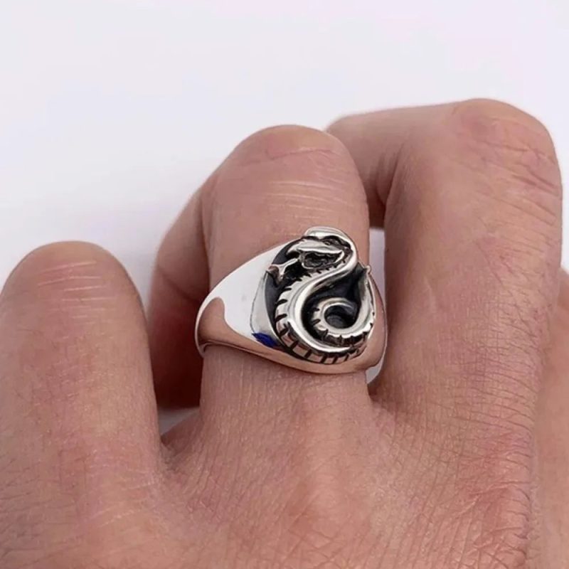 Slytherin Family Crest Badge Ring Collectible Jewelry - Image 2