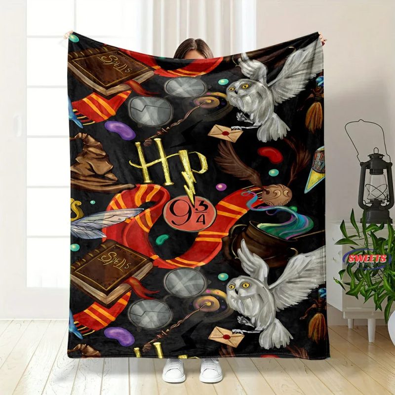 Soft Flannel Magic Hat Pattern Cozy Throw Blanket - Image 7