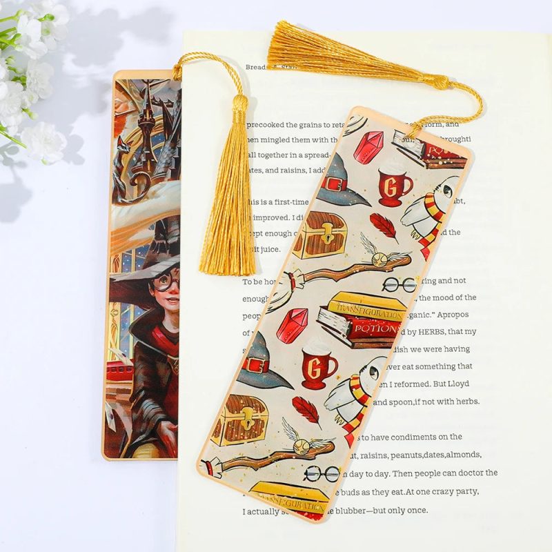 Simple Harry Potter Acrylic Bookmark with Magic Design - Image 2