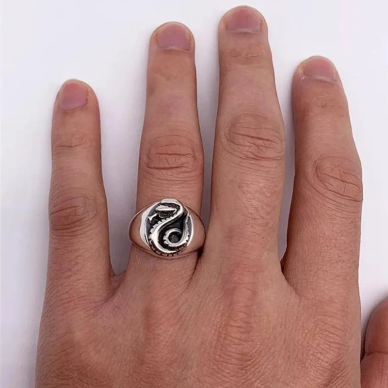 Slytherin Family Crest Badge Ring Collectible Jewelry - Image 3
